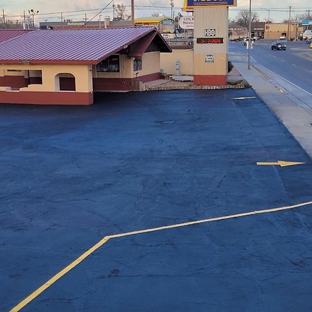 Sands Motel Portales エクステリア 写真