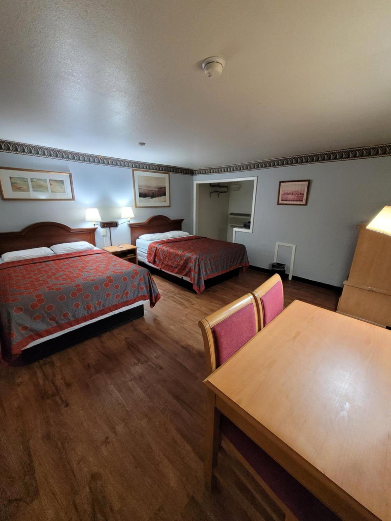 Sands Motel Portales エクステリア 写真