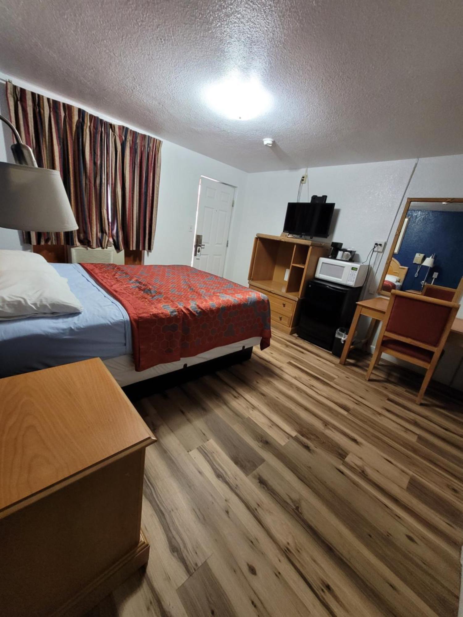 Sands Motel Portales エクステリア 写真